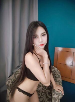 Lucky - Image 6