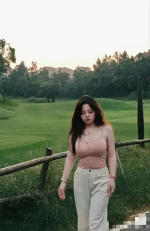艾丽 Aili - Image 3