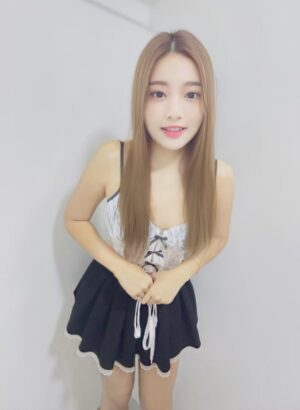 sally - Image 3