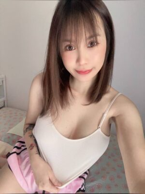 ying - Image 2