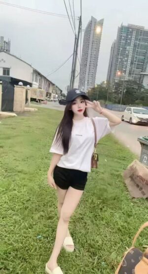 Lisa - Image 3