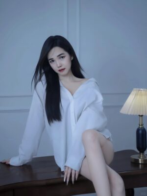 Julie 259 - Image 4