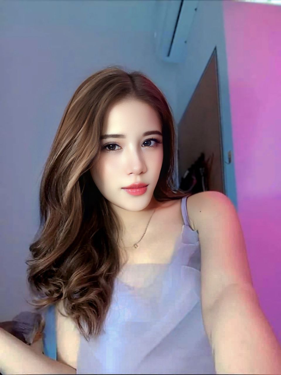 Laura 3 Laura - Image 3